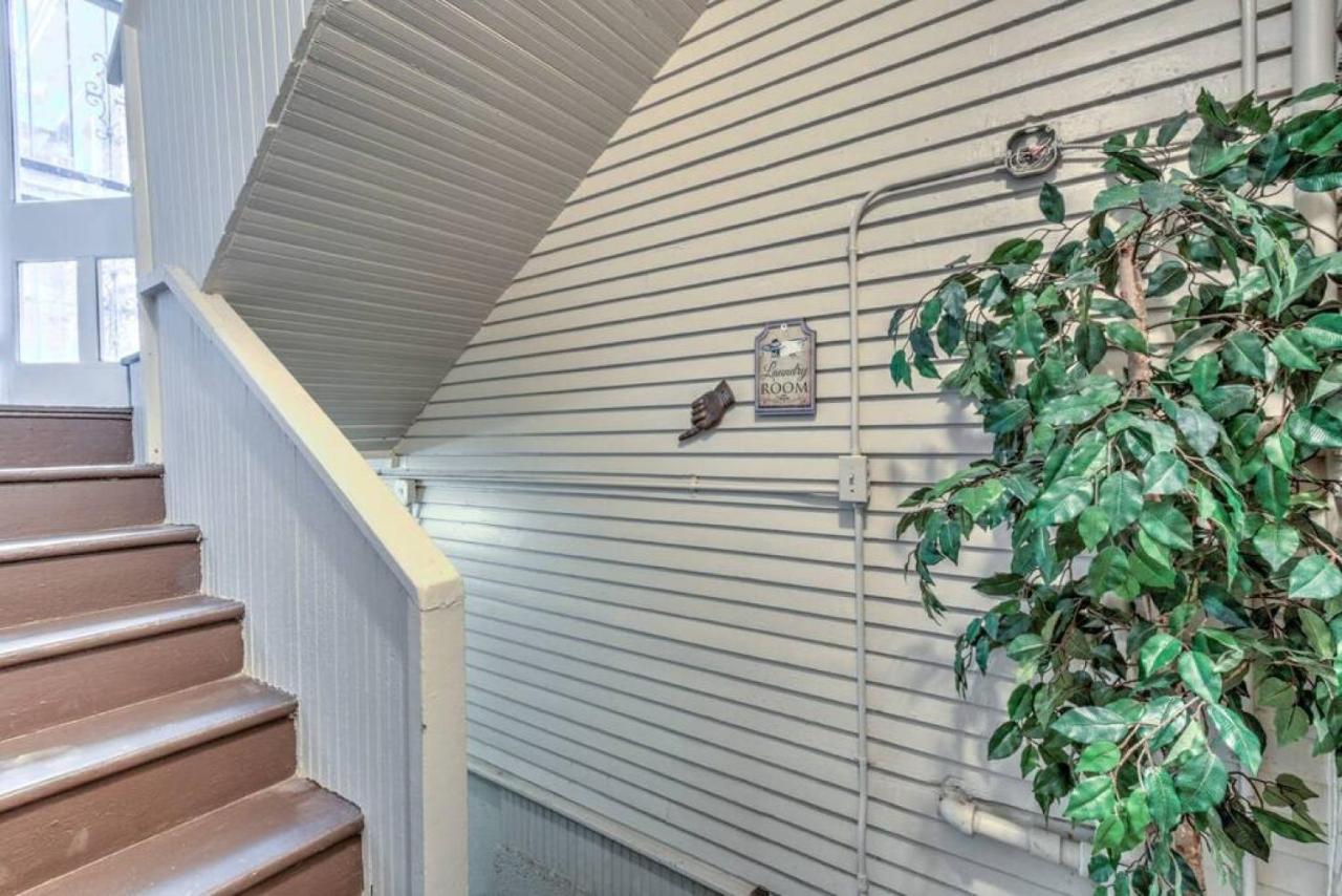 Miraculously Modern In A Vintage Shell Midtown Apartment Memphis Exterior photo